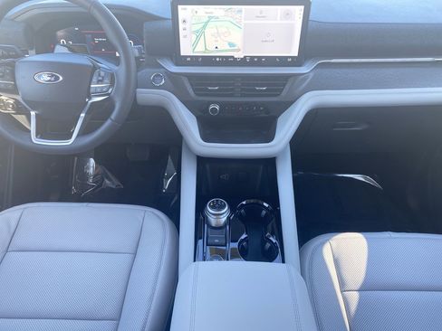 New 2026 Ford Explorer Platinum w/ LUX Leather Package image 14