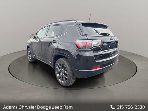 Used 2025 Jeep Compass Limited w/ High Altitude Package AWD/4WD image 5