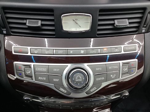 Used 2015 INFINITI Q70 3.7 image 35