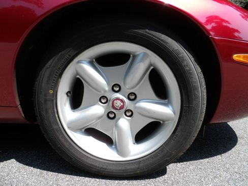 Used 1997 Jaguar XK8 Coupe RWD image 49