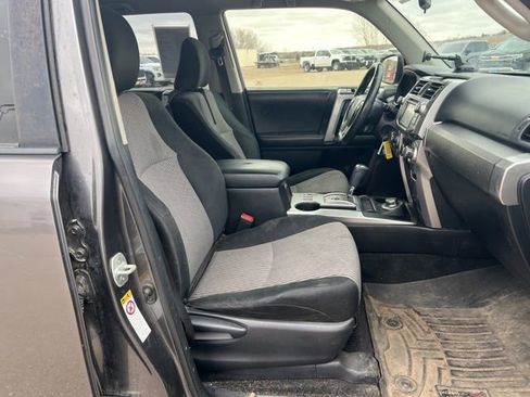Used 2014 Toyota 4Runner SR5 AWD/4WD image 21