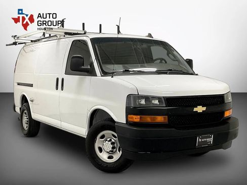 Used 2021 Chevrolet Express 2500 w/ Driver Convenience Package RWD image 1
