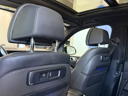 Used 2019 BMW X5 xDrive50i w/ M Sport Package AWD/4WD image 31