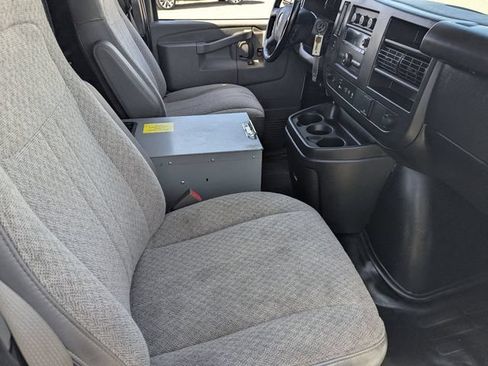 Used 2023 GMC Savana 2500 Extended w/ Driver Convenience Package RWD image 11