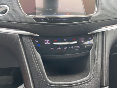 Used 2019 Cadillac XT5 Premium Luxury image 28