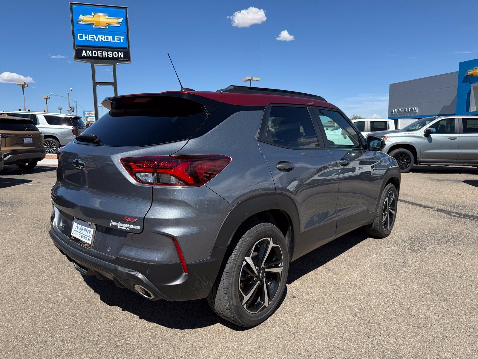 Used 2022 Chevrolet TrailBlazer RS w/ Sun and Liftgate Package AWD/4WD image 5
