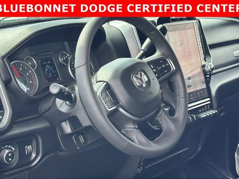 Used 2025 RAM 2500 Big Horn AWD/4WD image 10