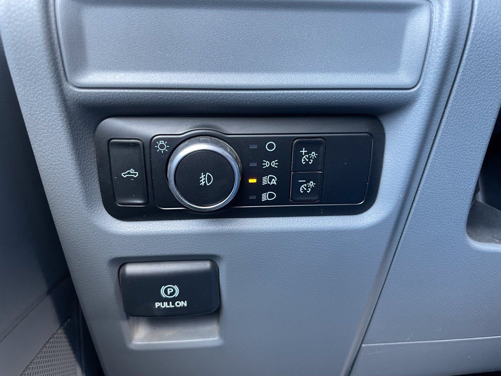 Used 2024 Ford F150 XLT AWD/4WD image 46