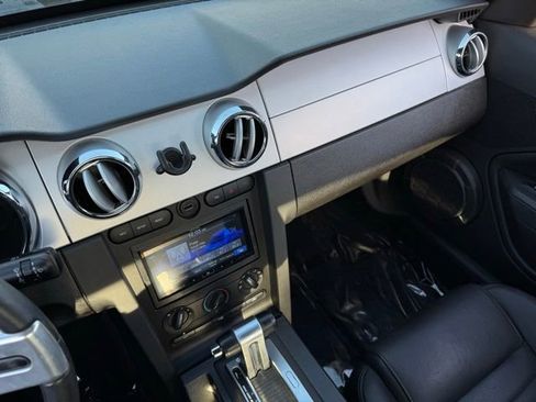 Used 2008 Ford Mustang GT RWD image 17