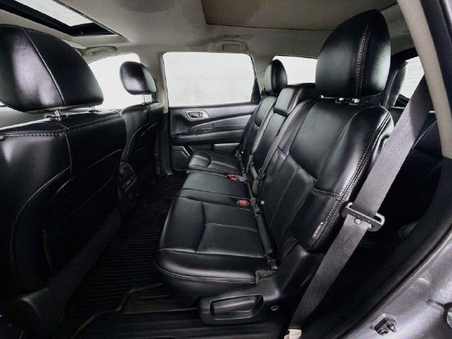 Used 2018 Nissan Pathfinder SL AWD/4WD image 25