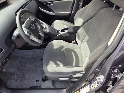 Used 2015 Toyota Prius Four image 10