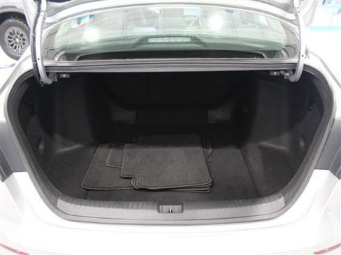 Used 2024 Honda Accord Touring image 12