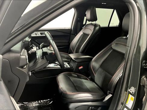 Used 2024 Ford Explorer ST-Line w/ Class IV Trailer Tow Package image 21