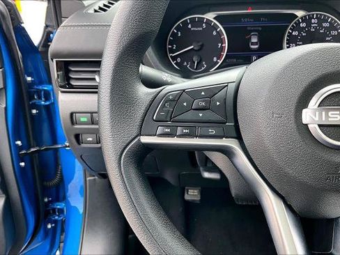 Certified 2024 Nissan Sentra SV FWD image 23
