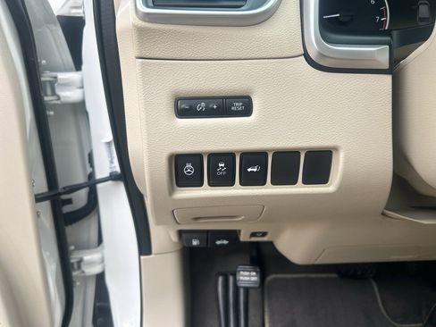 Used 2018 Nissan Murano Platinum image 25