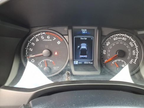 Used 2021 Toyota Tacoma SR image 23