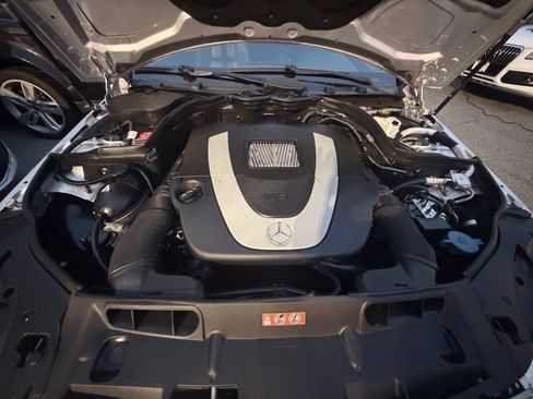 Used 2011 Mercedes-Benz C 300 4MATIC Sedan image 20