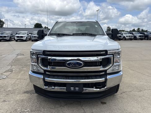 Used 2021 Ford F350 XLT AWD/4WD image 2