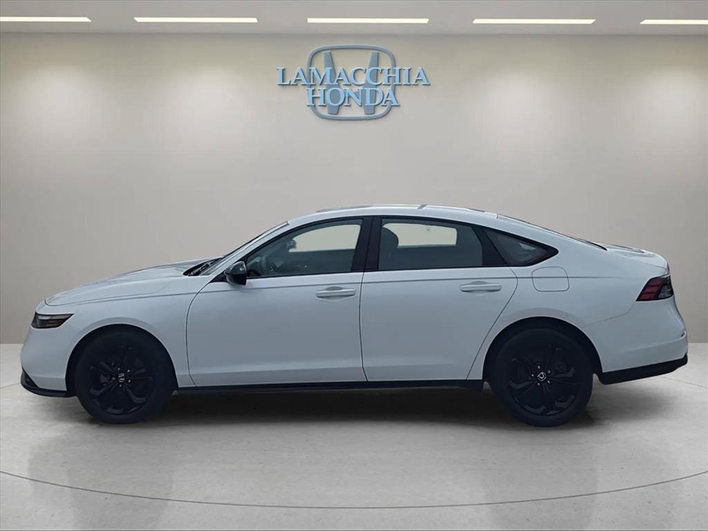 Used 2025 Honda Accord SE image 2