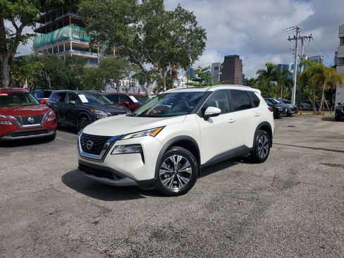 Certified 2022 Nissan Rogue SV w/ SV Premium Package image 33
