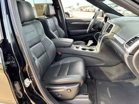 Used 2018 Jeep Grand Cherokee Trackhawk AWD/4WD image 25