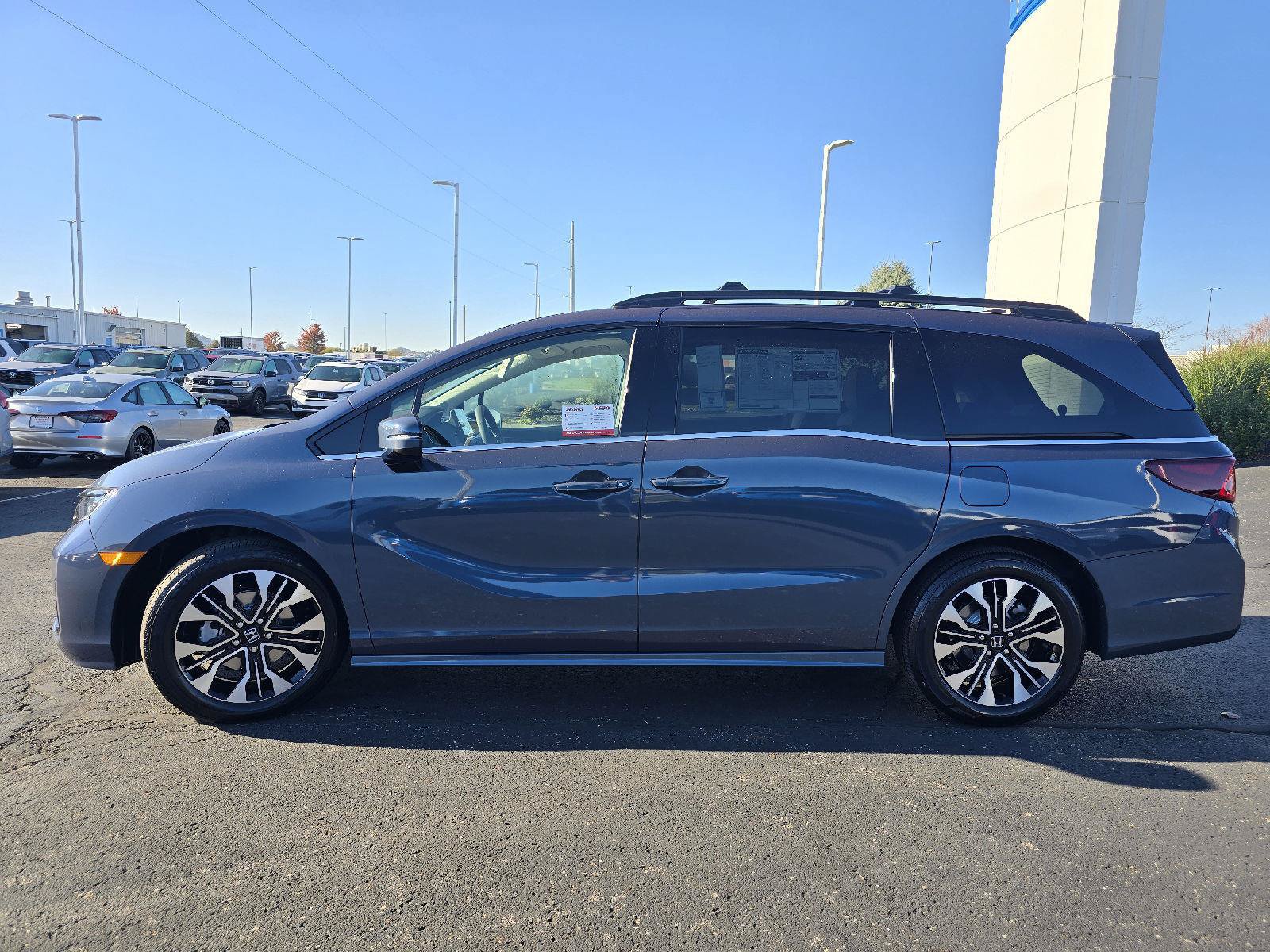 New 2027 Honda Odyssey Elite image 4