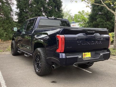 Used 2024 Toyota Tundra Platinum AWD/4WD image 10