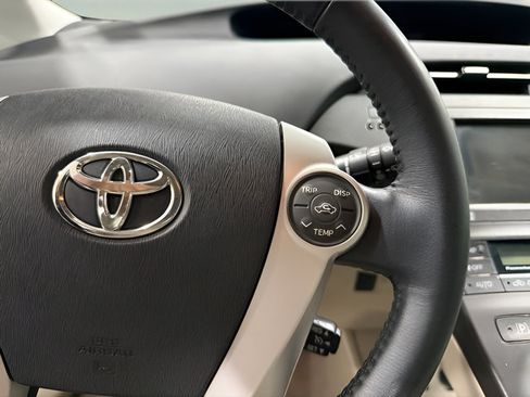 Used 2010 Toyota Prius One FWD image 18