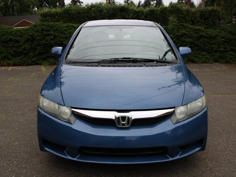 Used 2010 Honda Civic LX image 9