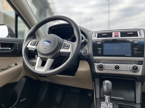 Used 2017 Subaru Legacy 2.5i Limited image 31