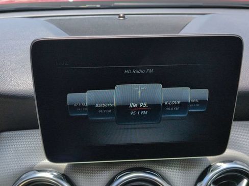 Used 2020 Mercedes-Benz GLA 250 4MATIC image 15