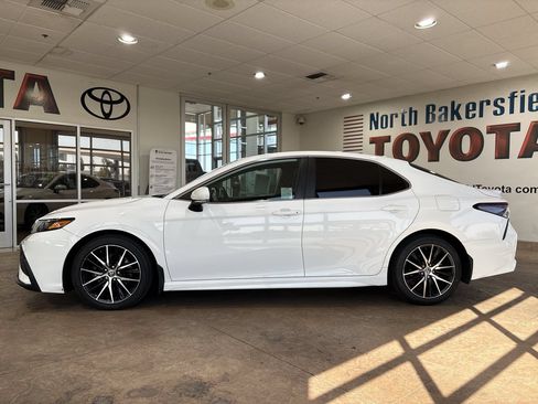 Used 2023 Toyota Camry SE w/ Protection Package (Q2) (TMS) FWD image 7