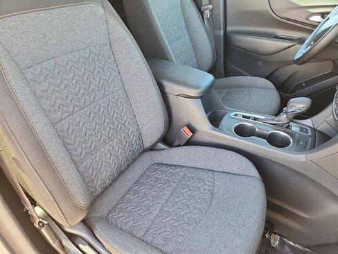 Used 2024 Chevrolet Equinox LT image 13