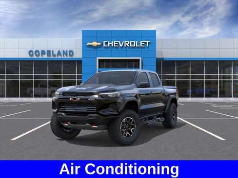 New 2026 Chevrolet Colorado ZR2 w/ Technology Package AWD/4WD image 9