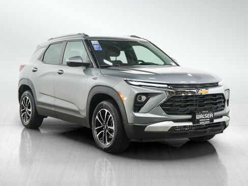 Used 2025 Chevrolet TrailBlazer LT w/ Convenience Package AWD/4WD image 7