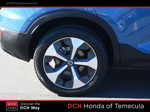 Used 2023 Volvo XC40 B4 Ultimate image 24