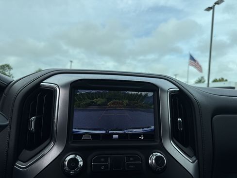 Used 2020 GMC Sierra 1500 SLT w/ SLT Premium Plus Package AWD/4WD image 26
