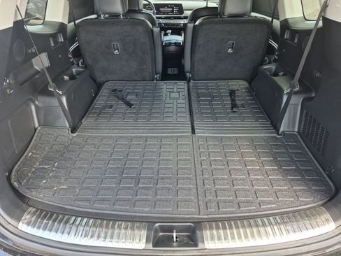 Used 2024 Kia Telluride SX w/ Towing Package AWD/4WD image 16