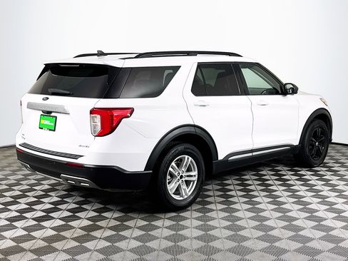 Used 2023 Ford Explorer XLT w/ Equipment Group 202A AWD/4WD image 10