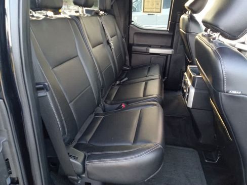 Used 2017 Ford F150 Lariat w/ Equipment Group 502A Luxury AWD/4WD image 34