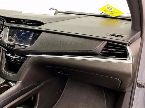 Used 2021 Cadillac XT6 Luxury FWD image 16