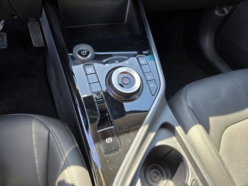 Used 2023 Kia Niro Wind FWD image 22