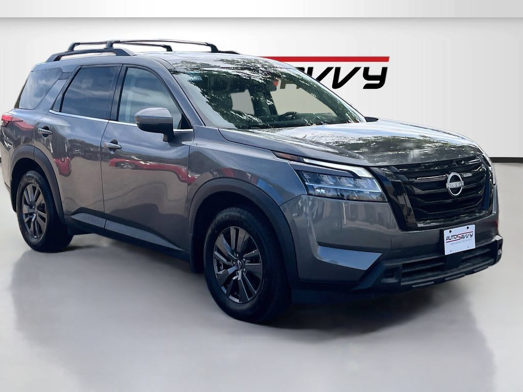 Used 2022 Nissan Pathfinder SV w/ SV Premium Package AWD/4WD image 1