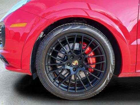 Used 2023 Porsche Cayenne GTS image 26