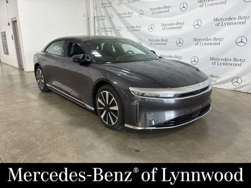 Used 2025 Lucid Air Touring image 1