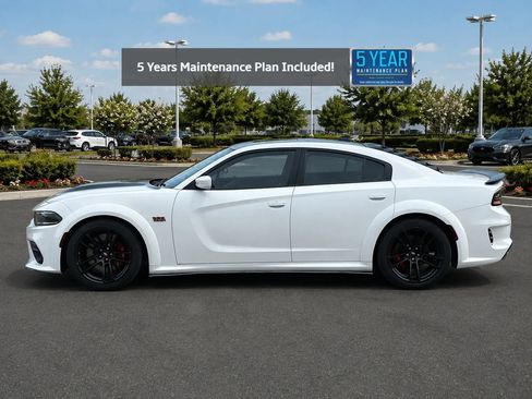 Used 2022 Dodge Charger Scat Pack RWD image 2