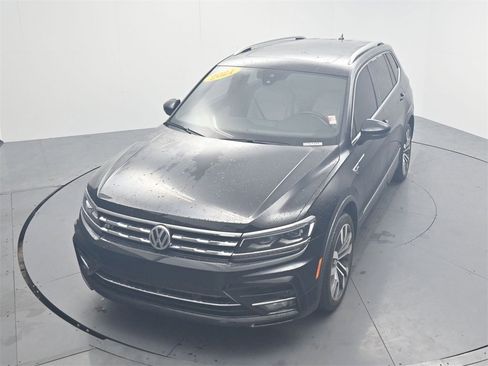 Used 2021 Volkswagen Tiguan SEL Premium R-Line image 46