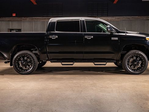 Used 2018 Toyota Tundra Platinum image 10