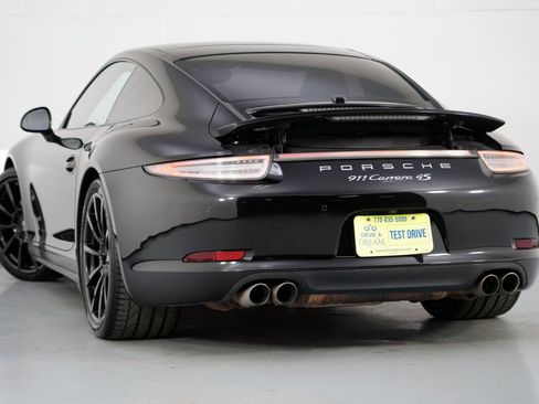 Used 2015 Porsche 911 Carrera 4S image 6