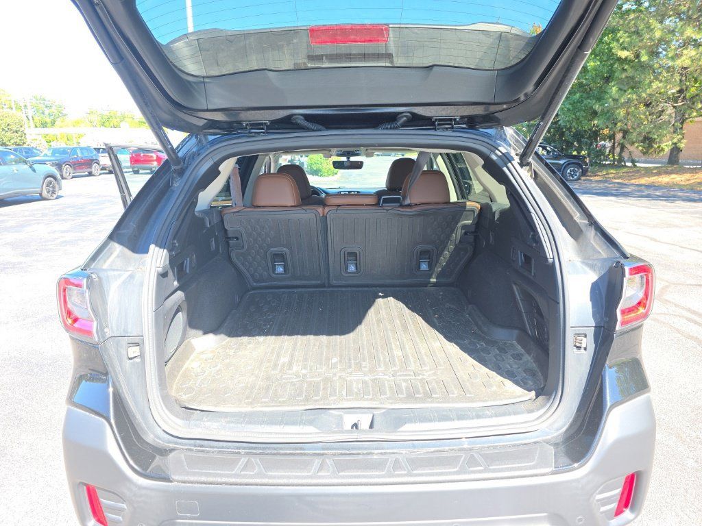 Used 2021 Subaru Outback Touring XT AWD/4WD image 29